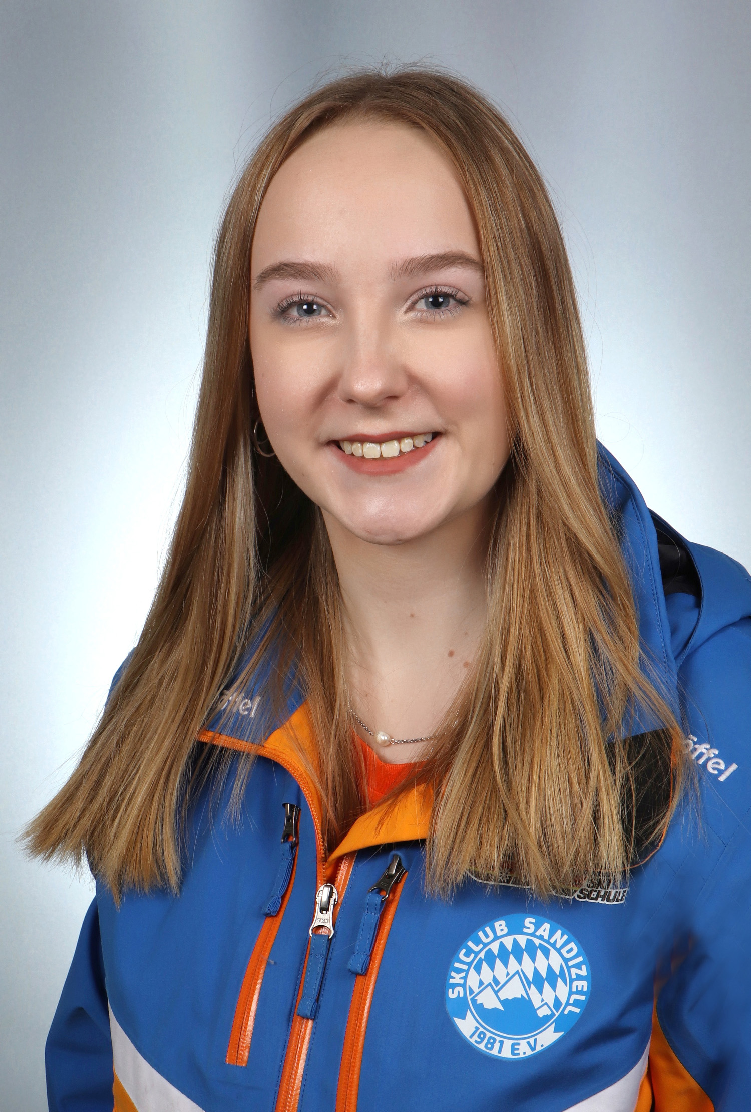 Anna-Lena Schödlbauer  ⠀⠀⠀⠀